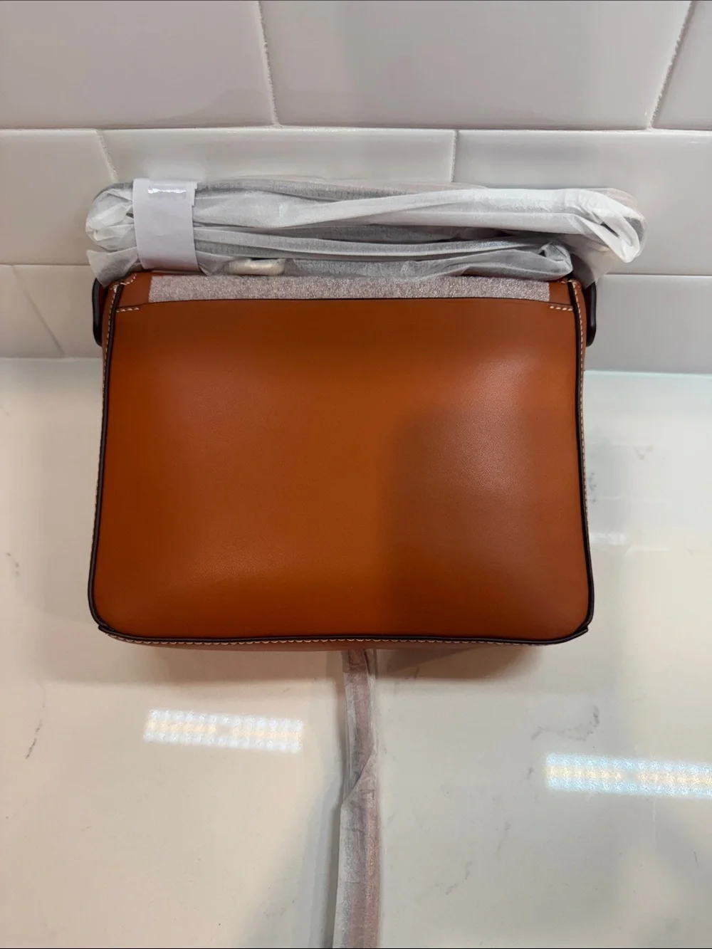 Tory Burch Leather Convertible Crossbody in aged camello - Picture 2 of 7